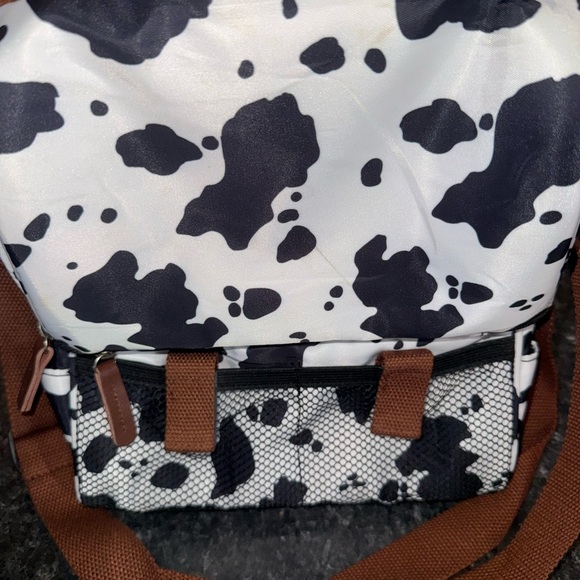 🐮 Cow Print Lunch Bag 🐮 - Picture 7 of 12